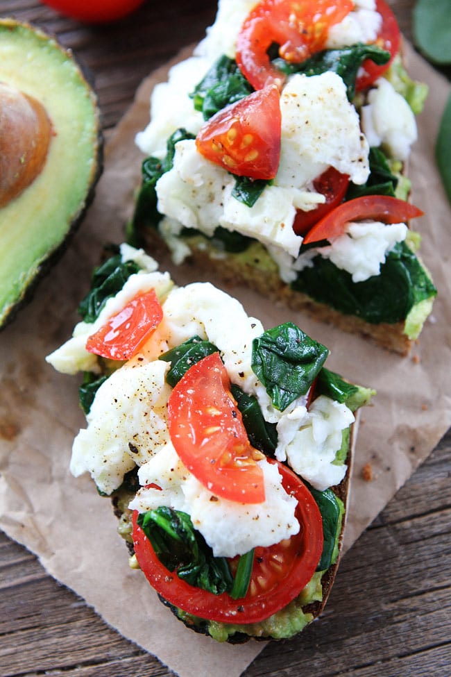 Avocado Toast with Eggs, Spinach, and Tomatoes Recipe