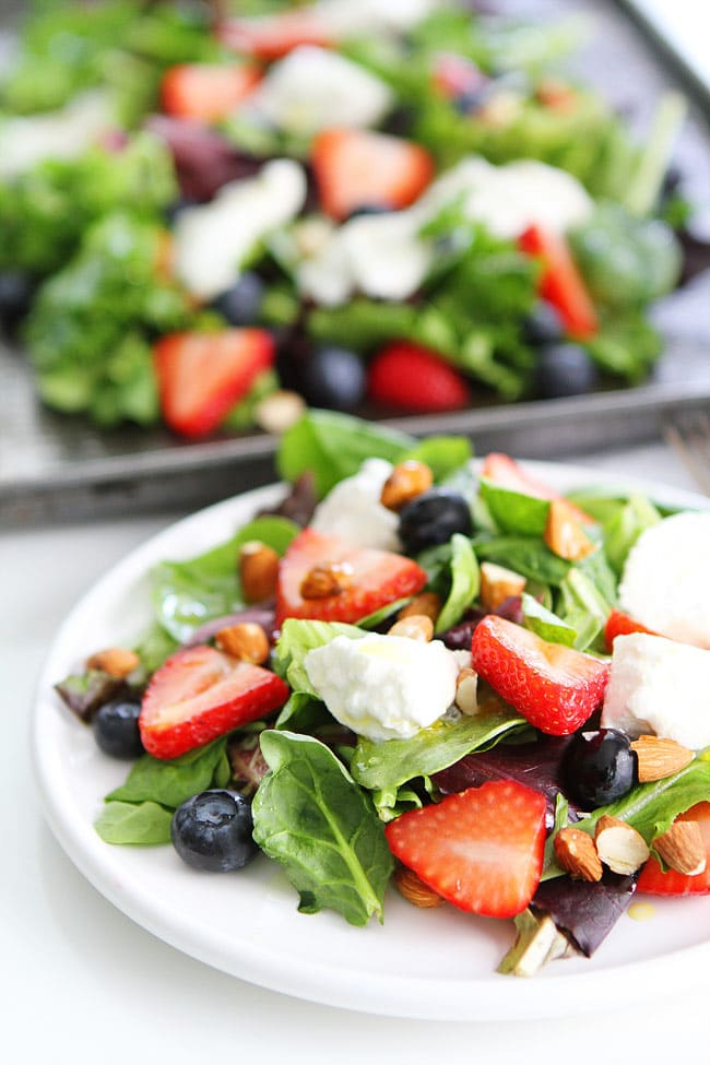 Berry, Burrata, and Almond Salad Recipe 