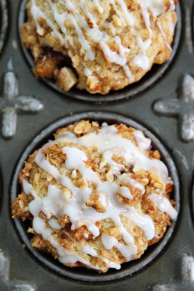Cherry Almond Streusel Muffins Recipe 