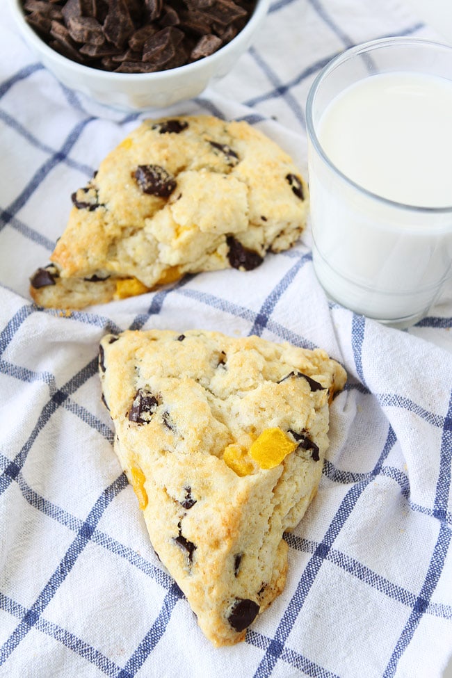 Mango Dark Chocolate Chunk Scones Recipe 