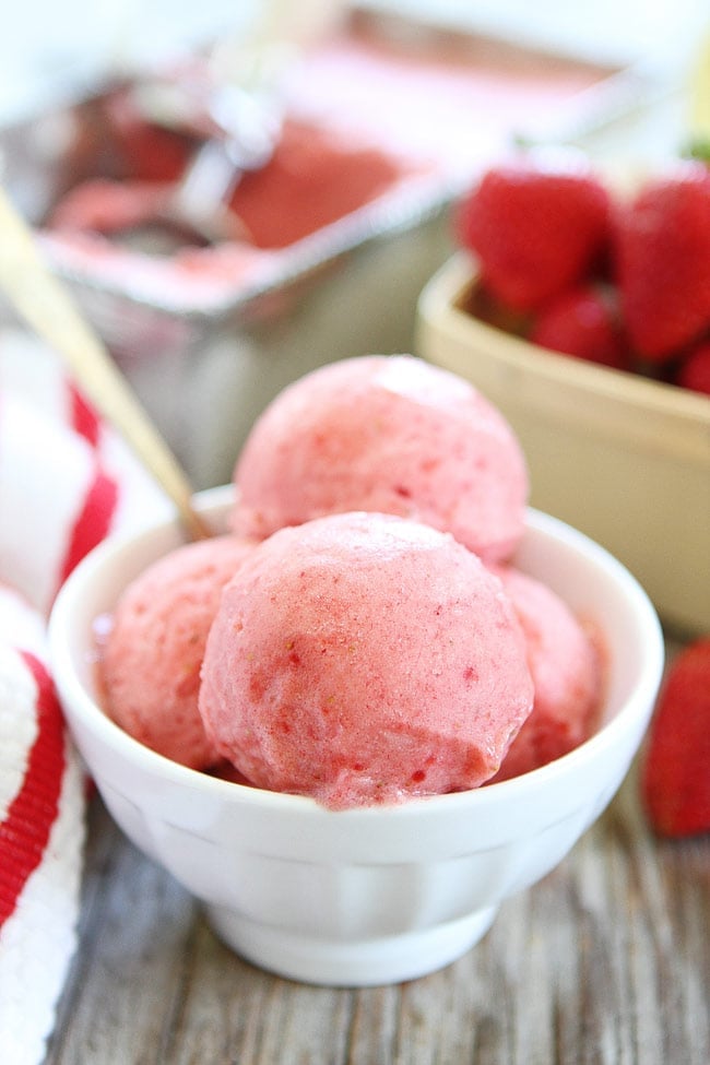 2-Ingredient Strawberry Banana Ice Cream Recipe