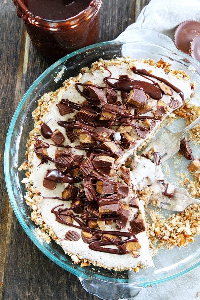 Peanut-Butter-Pretzel-Ice-Cream-Pie-9