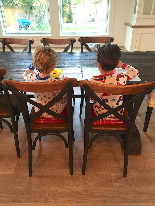 boys-table