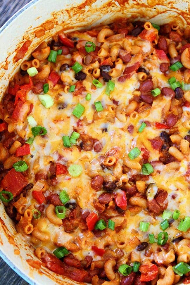 One Pot Vegetarian Chili Mac and Cheese Recipe on twopeasandtheirpod.com Two of your favorite comfort foods come together in ONE pot to create a delicious dinner. This easy recipe makes a great weeknight meal. One Pot Vegetarian Chili Mac and Cheese Recipe
