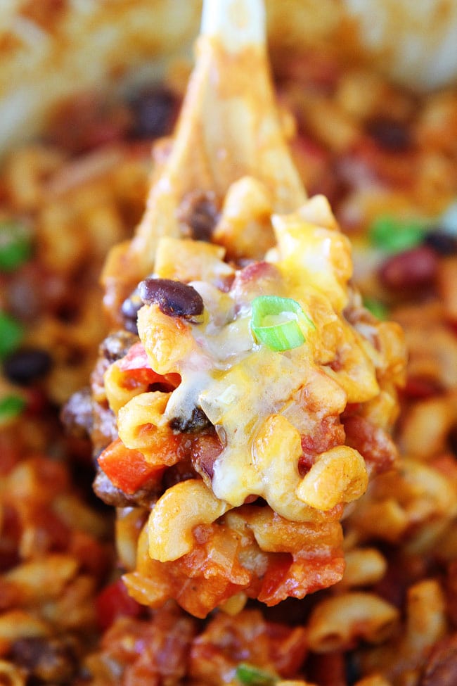 One Pot Vegetarian Chili Mac and Cheese Recipe on twopeasandtheirpod.com Two of your favorite comfort foods come together in ONE pot to create a delicious dinner. This easy recipe is a family favorite! One Pot Vegetarian Chili Mac and Cheese Recipe