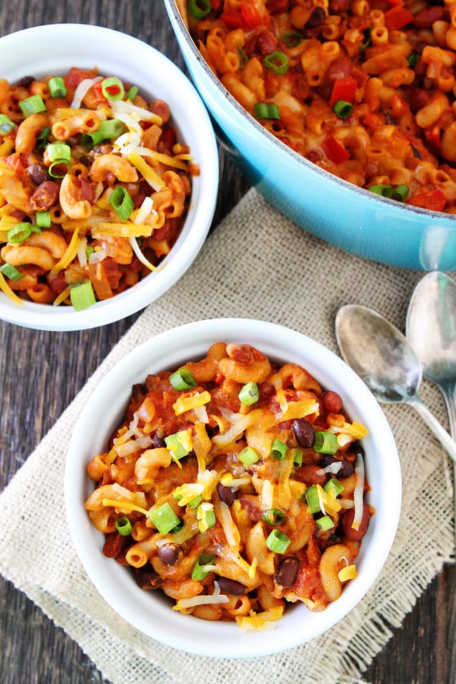 One Pot Vegetarian Chili Mac and Cheese Recipe on twopeasandtheirpod.com Two of your favorite comfort foods come together in ONE pot to create a delicious dinner. Kids and adults love this easy recipe! One Pot Vegetarian Chili Mac and Cheese Recipe