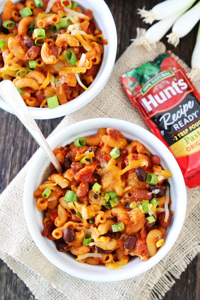 One Pot Vegetarian Chili Mac and Cheese Recipe