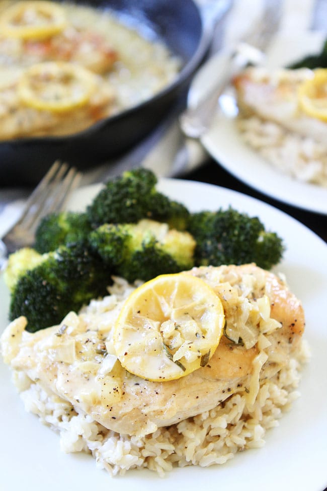 Skillet Creamy Lemon Rosemary Chicken Recipe