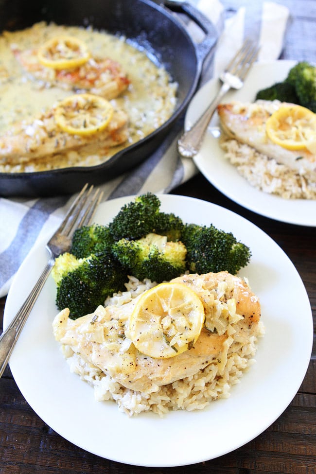 Skillet Creamy Lemon Rosemary Chicken Recipe