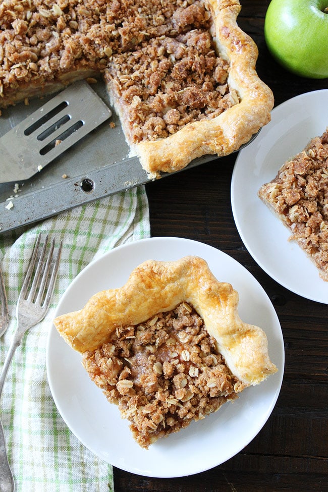 Apple Slab Pie with Crumb Topping Recipe