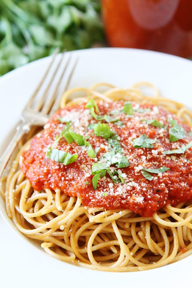 Slow Cooker Marinara Sauce made in the crockpot and freezes well. It is great for easy weeknight dinners.