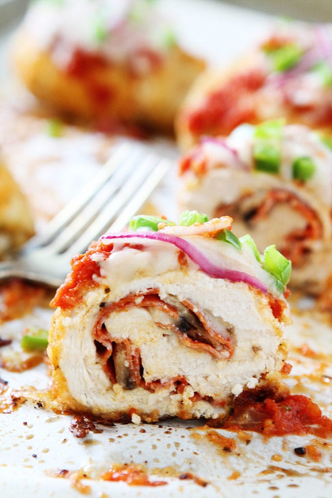 Pizza Stuffed Chicken Roll-Ups Recipe