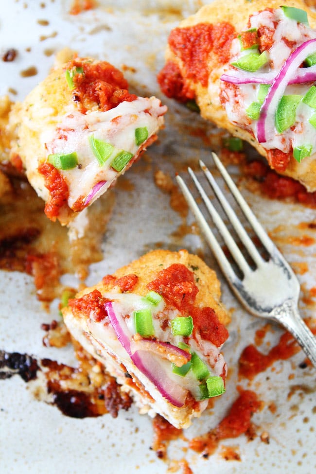 Easy Pizza Stuffed Chicken Roll-Ups 