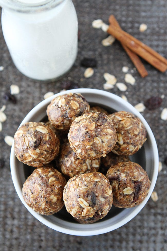 No-Bake Oatmeal Raisin Cookie Energy Bites Recipe