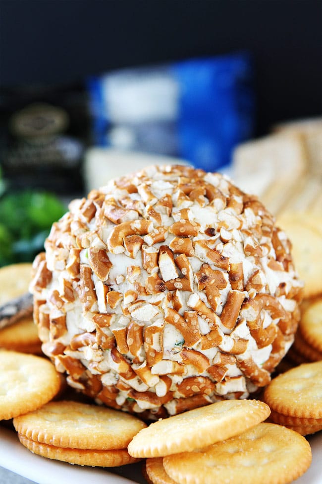 Bacon Cheddar Pretzel Cheese Ball Recipe