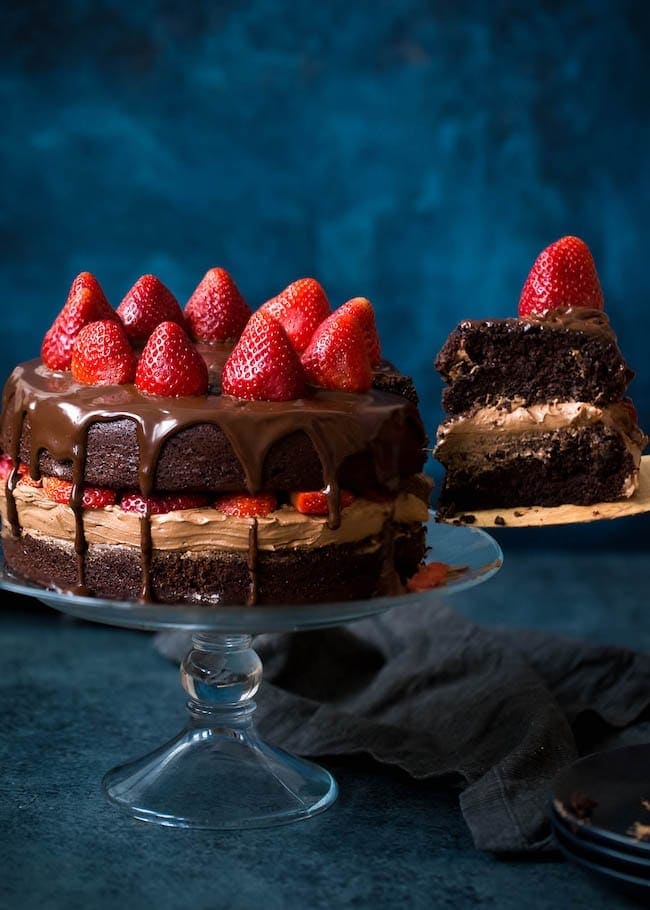 Strawberry Lover Cake (w/ Chocolate Covered Strawberries