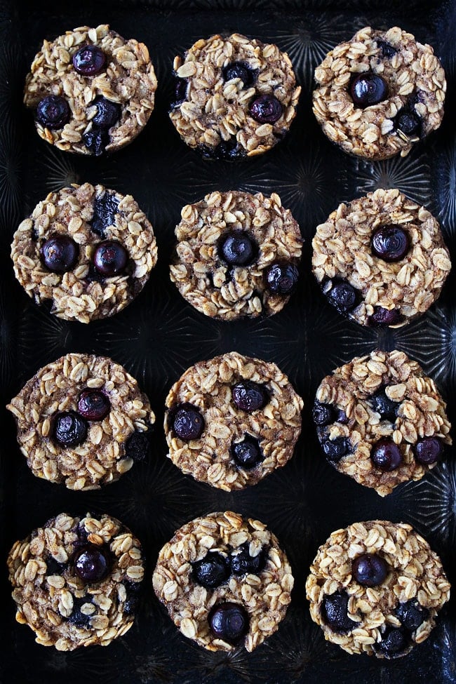 Banana Blueberry Baked Oatmeal Cups Recipe