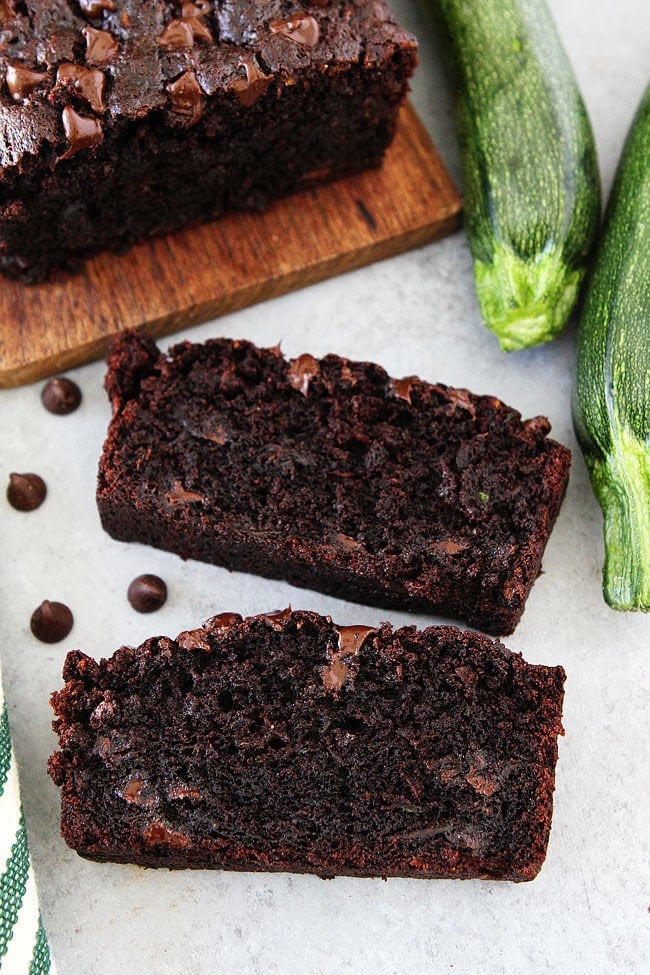 https://www.twopeasandtheirpod.com/wp-content/uploads/2017/06/Chocolate-Zucchini-Bread-10-650x975.jpg