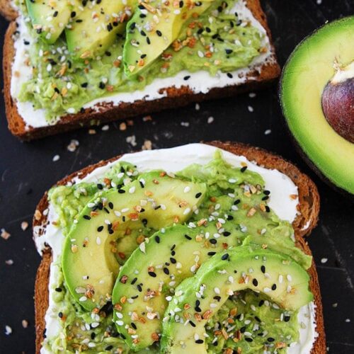 https://www.twopeasandtheirpod.com/wp-content/uploads/2017/06/Everything-Bagel-Avocado-Toast-2-500x500.jpg