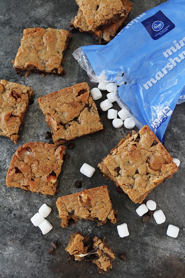 Marshmallow Toffee Blondies-you will love these easy, chewy blondies! 