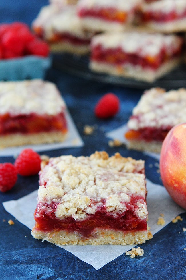 Peach Raspberry Crumb Bars Recipe