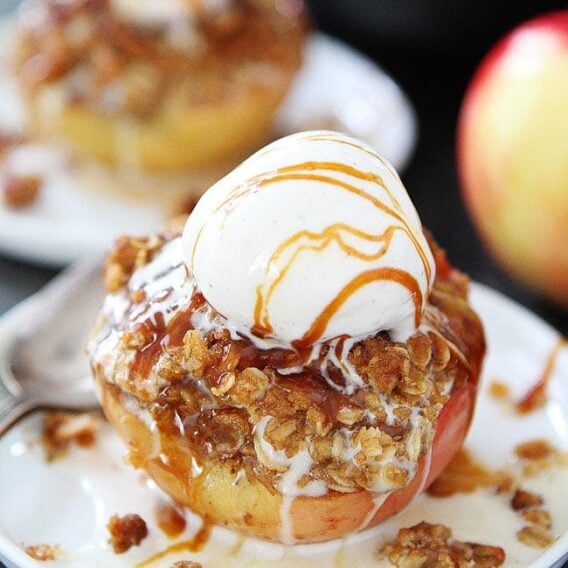Baked Apples {Cinnamon Streusel Topping} Two Peas & Their Pod
