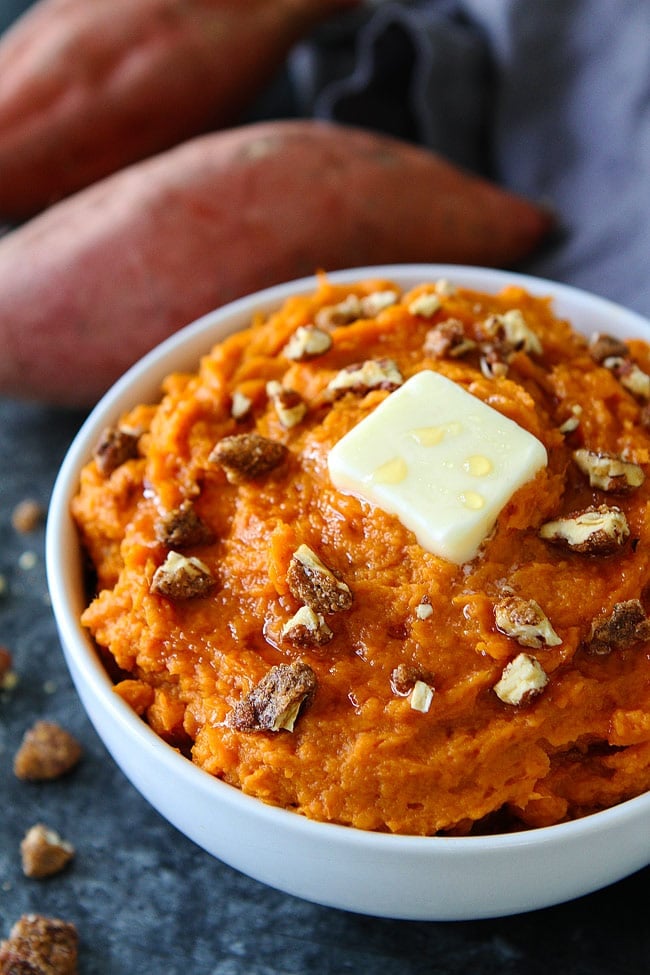 Mashed sweet potatoes in bowl 