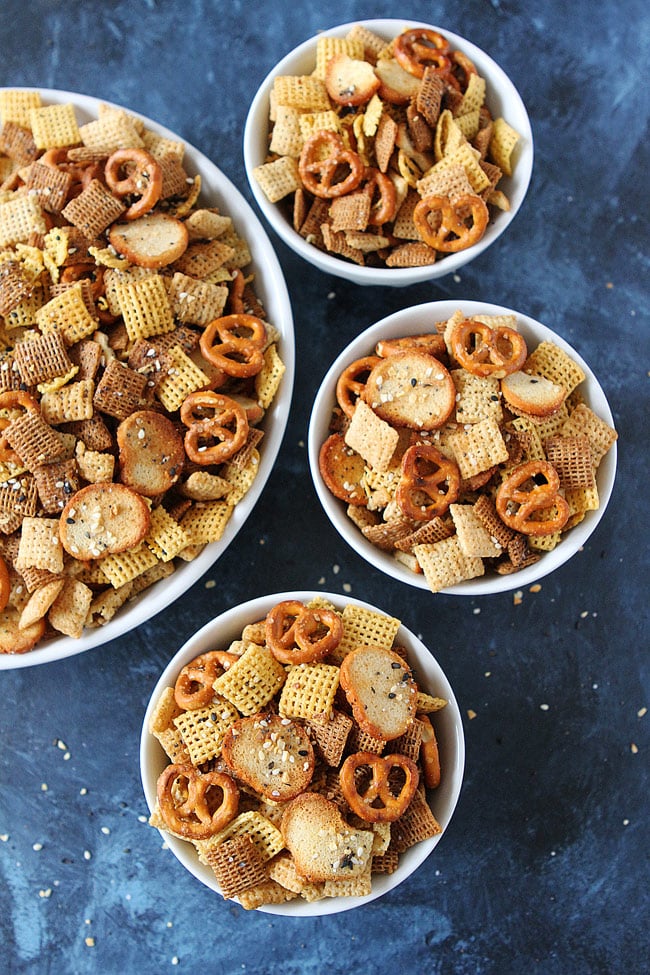 Everything Bagel Chex Mix is the perfect snack mix for parties or everyday snacking! #chexmix #snacks #appetizer #partyfood 