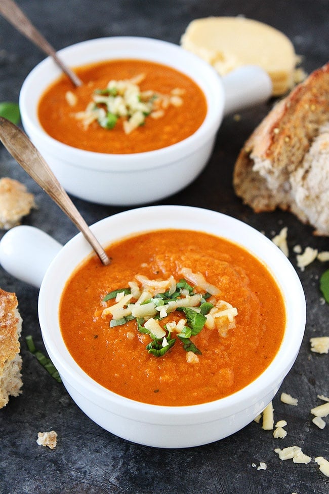 Easy Roasted Cauliflower Red Pepper Soup Recipe