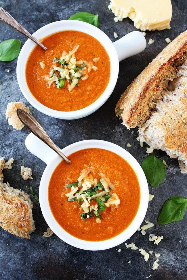 Roasted Cauliflower Red Pepper Soup