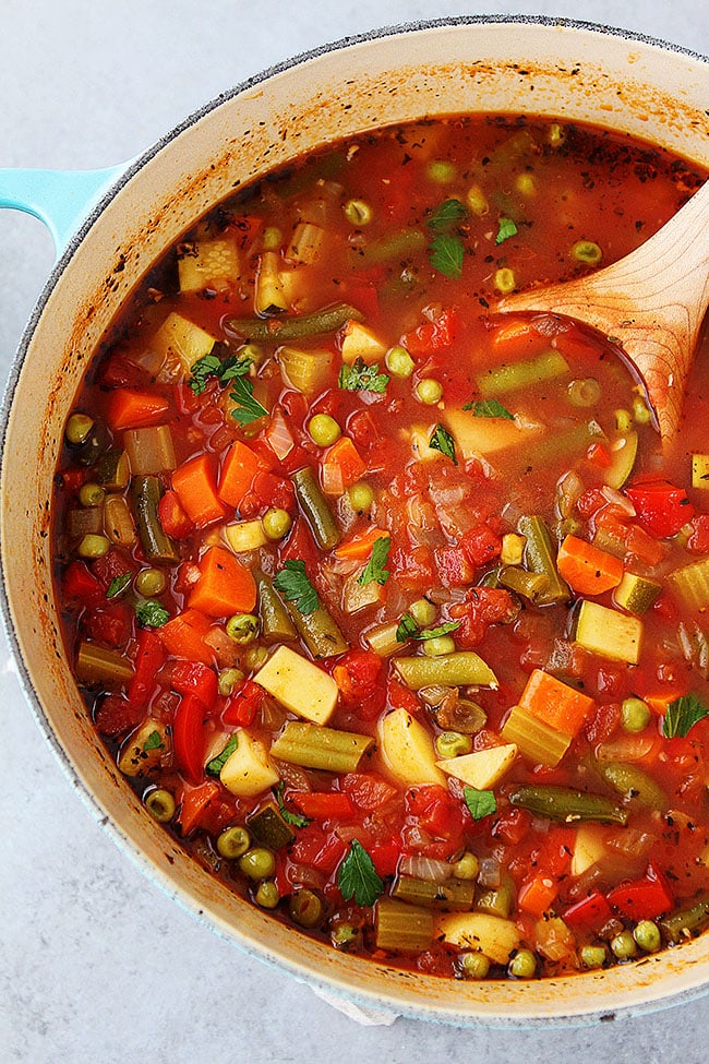 Sopa de Verduras en la olla