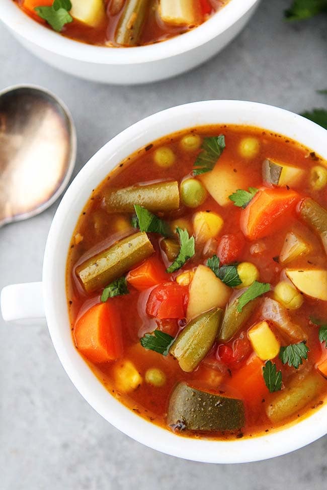 How to make Vegetable Soup! You will love this healthy and hearty soup! It is a family favorite! #soup #vegetablesoup #vegan #glutenfree #vegetarian #healthyrecipe Vegetable Soup in bowl