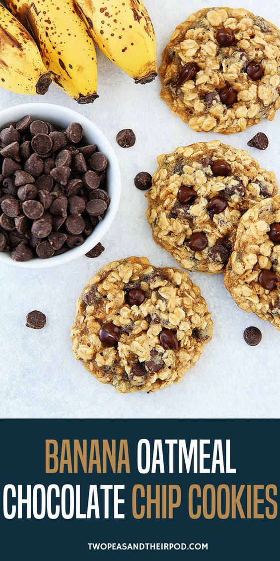 Banana Oatmeal Chocolate Chip Cookies are a family favorite! #cookies #banana #oatmeal #chocolatechip