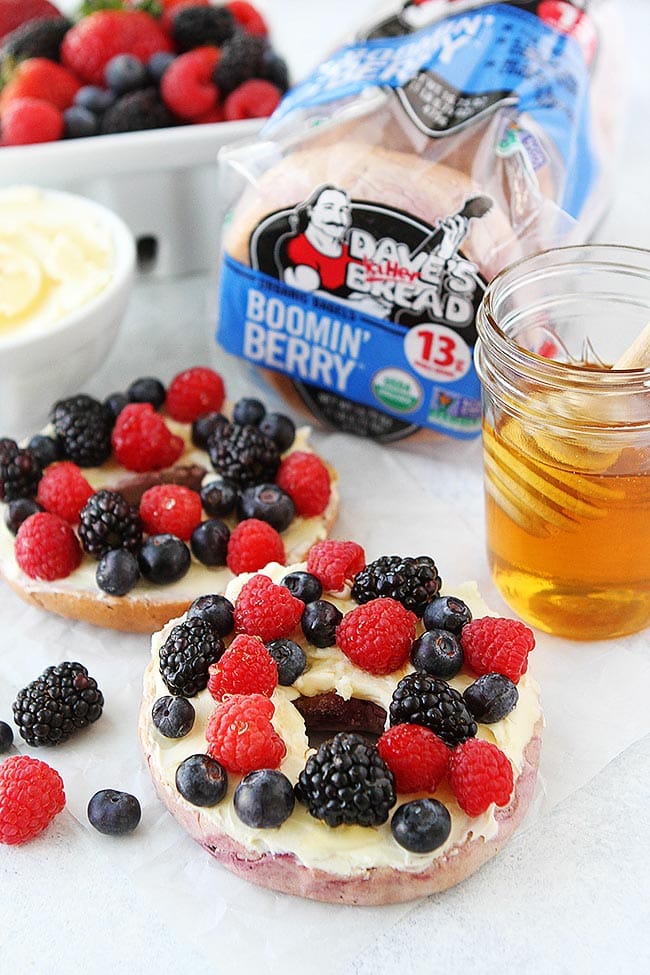 Berry Mascarpone Bagels 