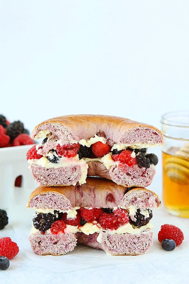 Berry Mascarpone Bagels Recipe