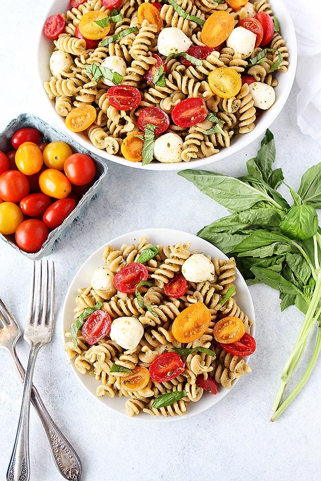 Easy Pesto Pasta Salad 