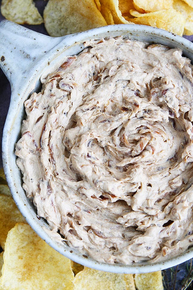 How to Make Caramelized Onion Dip 