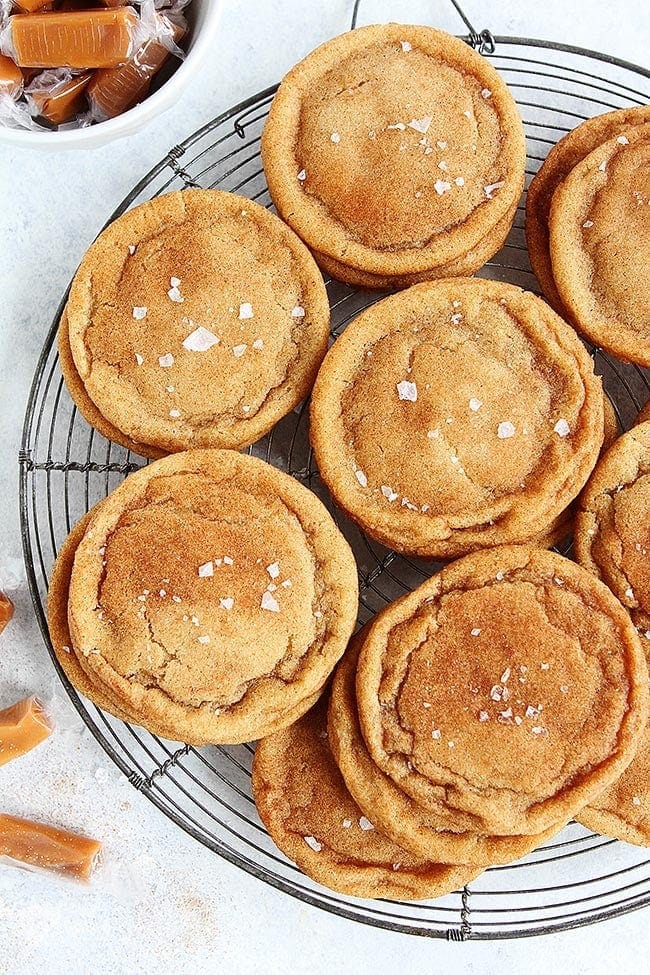 Brown Butter Salted Caramel Snickerdoodles Are Made With Brown Butter And Have A Caramel Surprise In The Center. If You Like Classic Snickerdoodle Cookies, You Will LOVE This Snickerdoodle Recipe. They Are Amazing! #snickerdoodle #cookies #baking #Christmas #holidays #brownbutter #caramel #dessert Brown Butter Salted Caramel Snickerdoodles