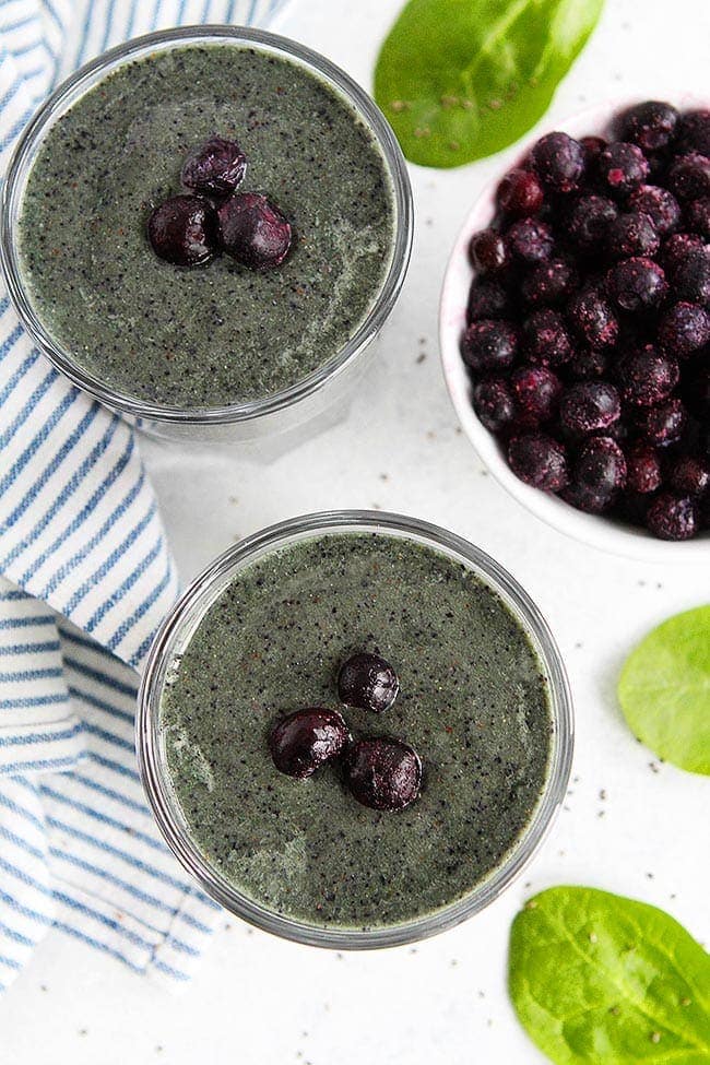 Healthy Kale & Frozen Berry Smoothie Recipe