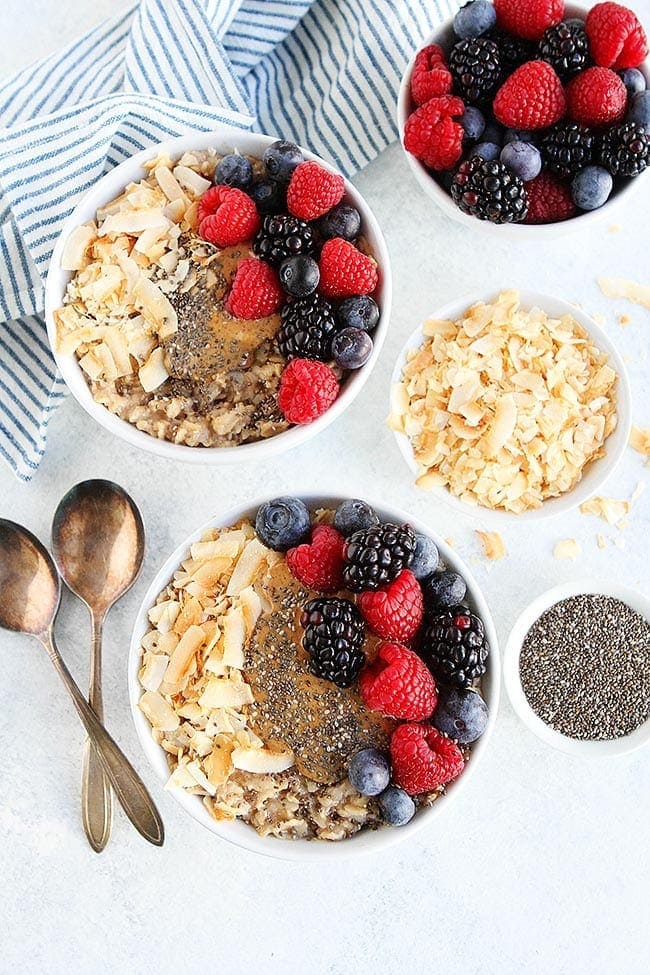 https://www.twopeasandtheirpod.com/wp-content/uploads/2018/12/Oatmeal-Breakfast-Bowl-1.jpg