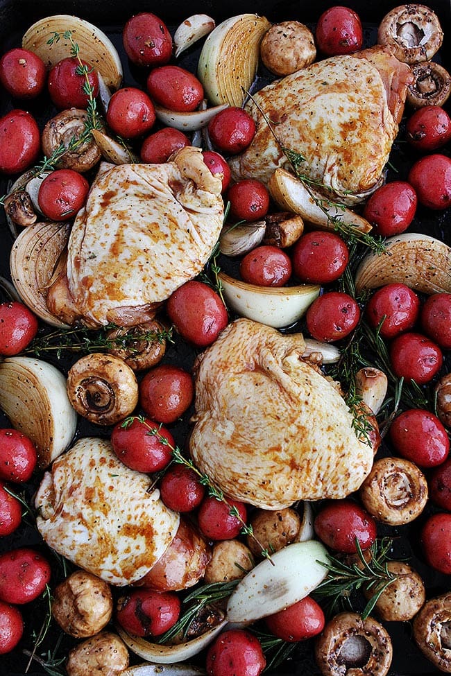 Easy Sheet Pan Balsamic Chicken