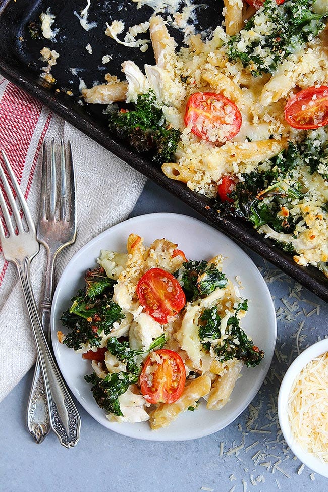 Sheet Pan Pasta Bake with Chicken 