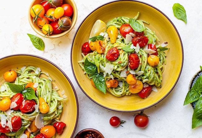 Creamy Avocado Pesto Pasta with Tomatoes