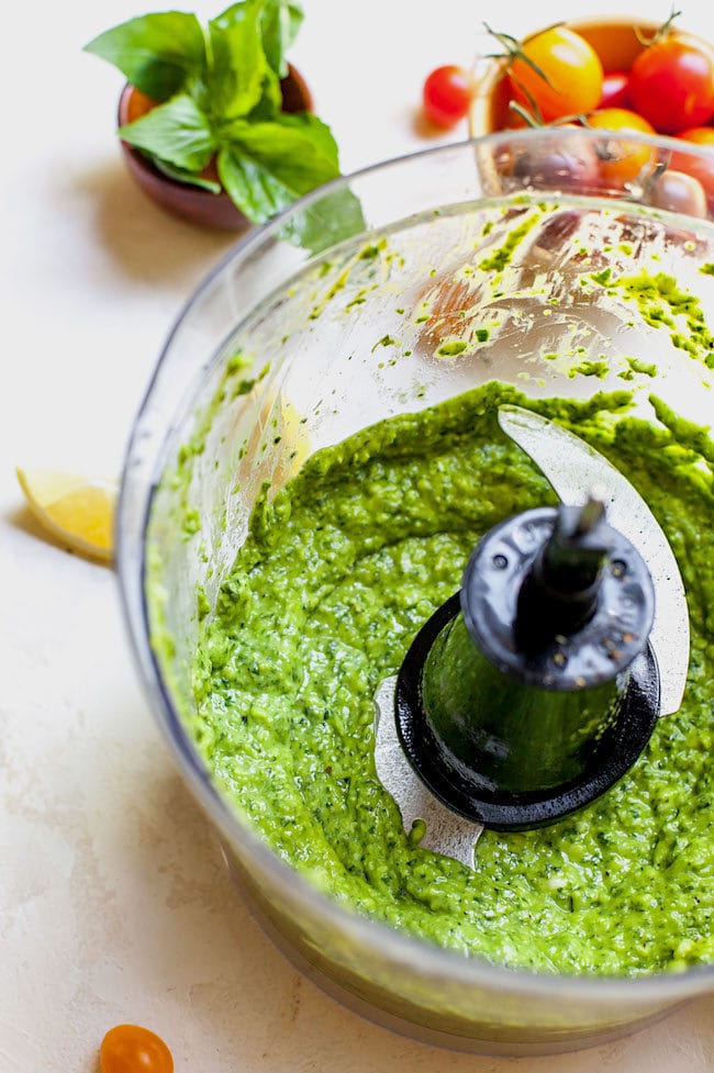 How to Make Avocado Pesto Pasta