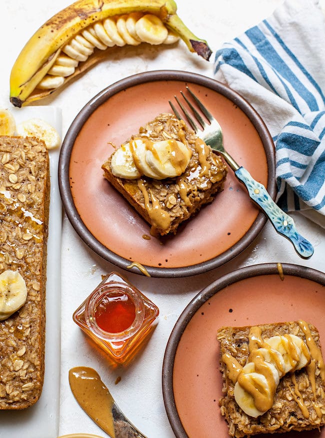 Healthy Peanut Butter Banana Baked Oatmeal 