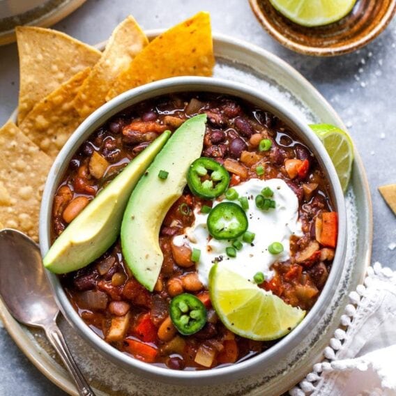 Vegetarian Chili {Quinoa Protein!}