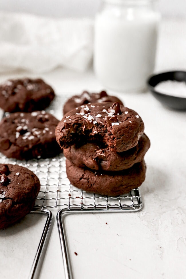 Easy Chocolate Banana Cookies