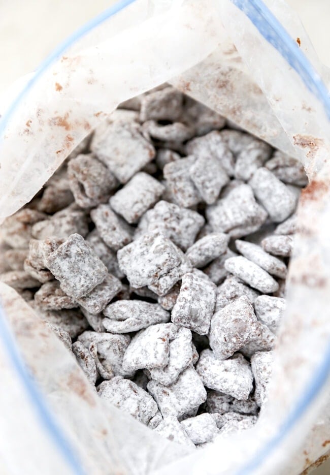 Easy S'mores Puppy Chow 