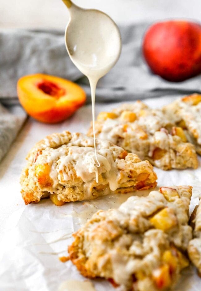 Peach scones with vanilla glaze 