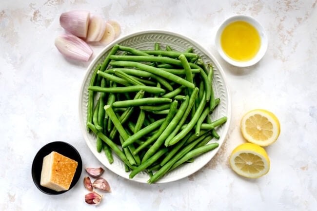 ingredients for roasted green beans